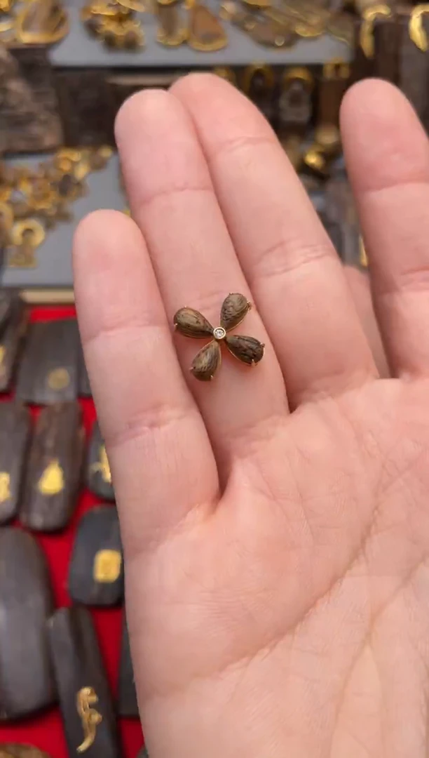 沉香吊坠沉香吊坠40