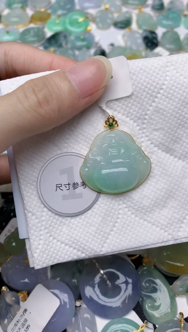 翡翠18K金镶嵌颈饰天然A货翡翠