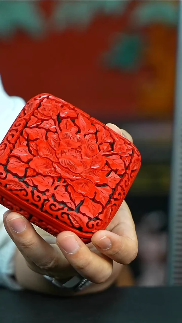 YZQQ雕漆四方4寸盒