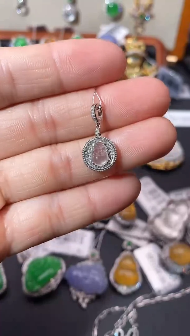 【闪购商品】翡翠吊坠(不含链)18K金镶嵌吊坠