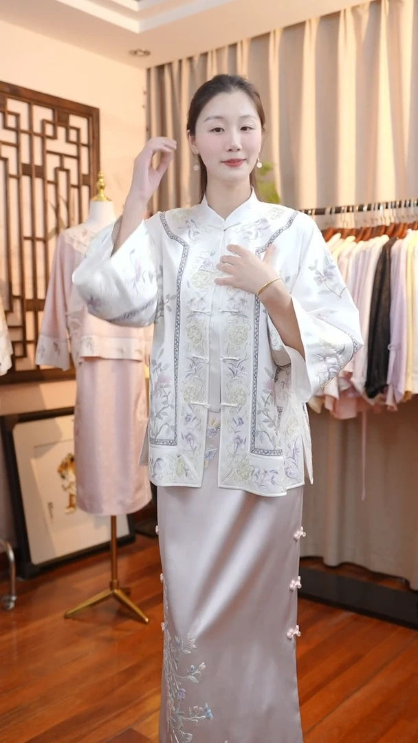 刺绣桑蚕丝非遗苏绣服饰
