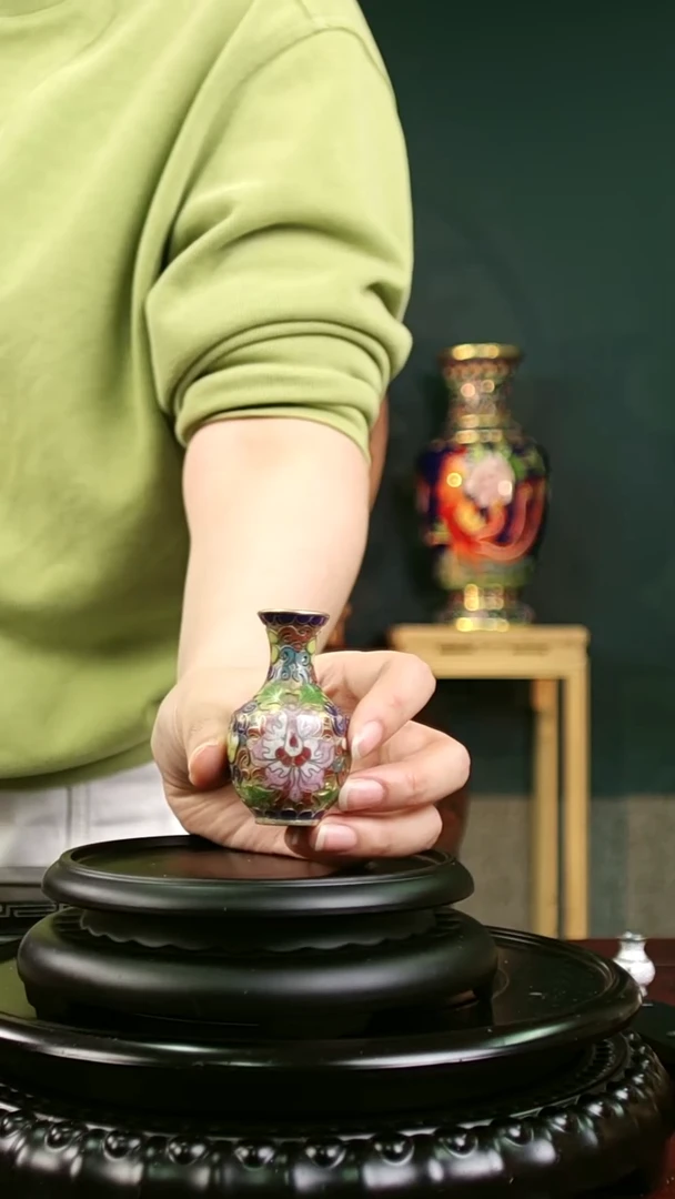 非遗 景泰蓝金地小赏瓶 带回流证书