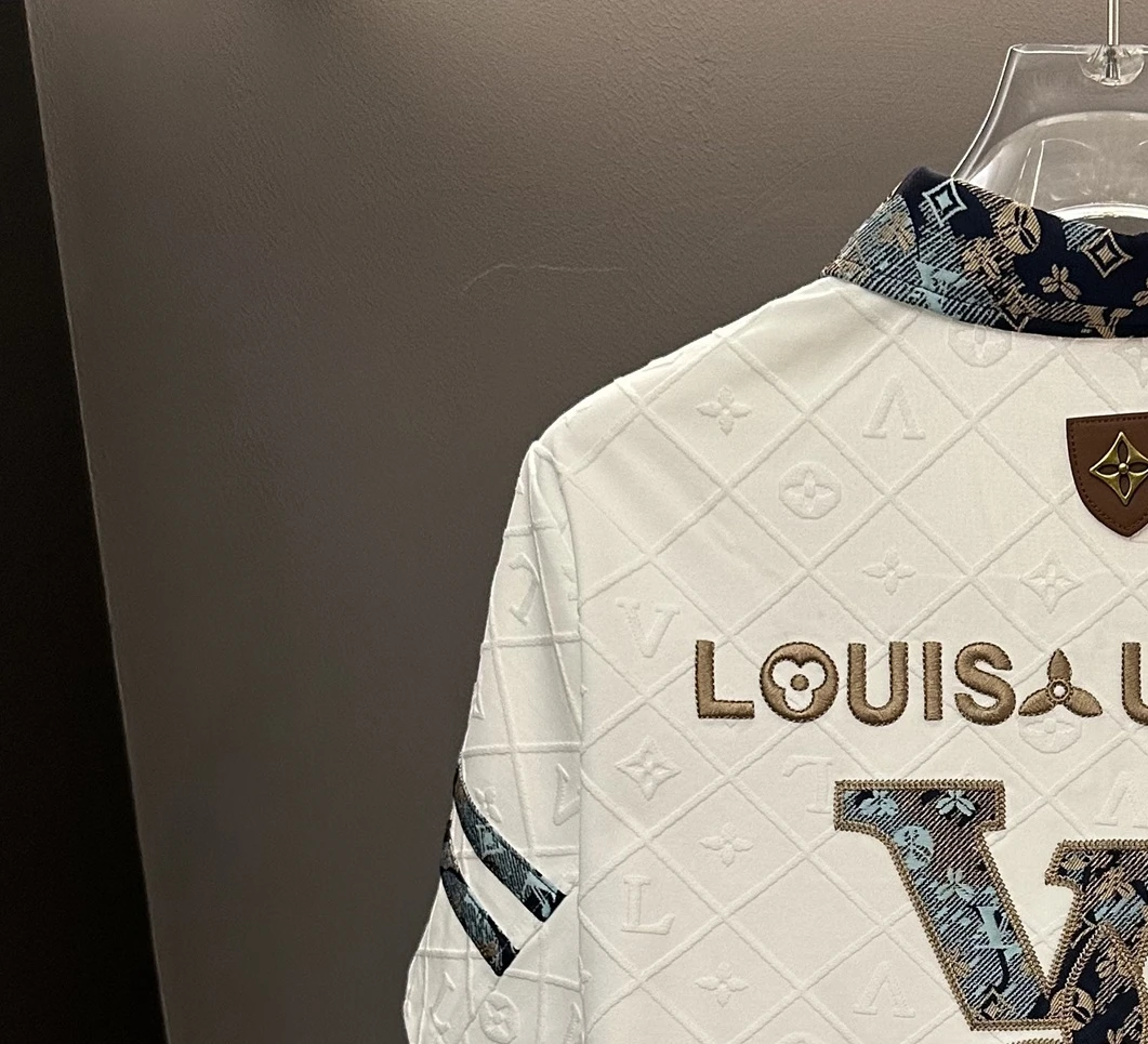 【C-专属L433】夏季清爽感拉满 轻奢高级感刺绣男士短袖上衣