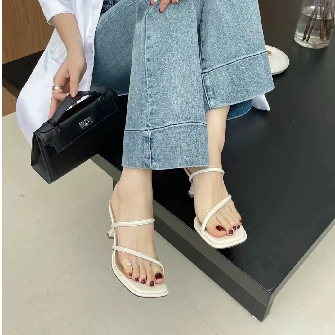 02030  新款法式气质百搭时尚细跟方头凉拖鞋
