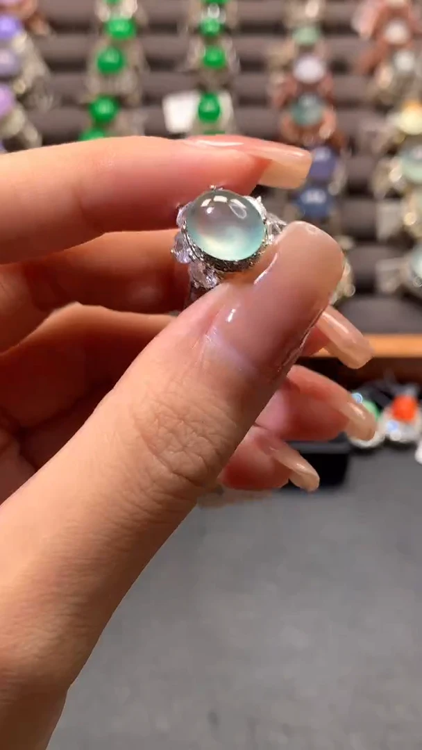 翡翠裸石未镶嵌冰蛋戒面缅甸翡翠