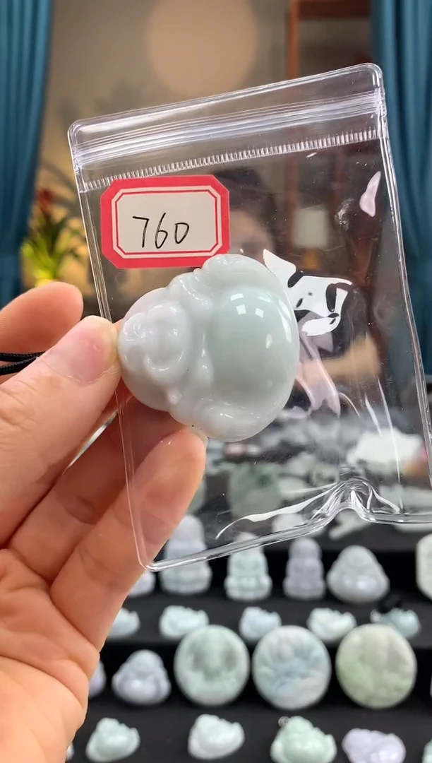 翡翠未镶嵌颈饰佛公760