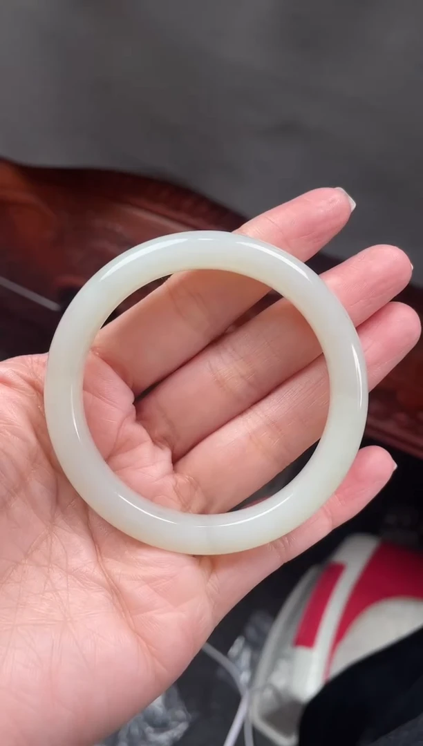 未镶嵌手镯和田玉和田玉手镯55mm