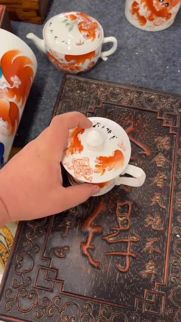 摆件瓷摆件瓷摆件狮子办公杯 中号