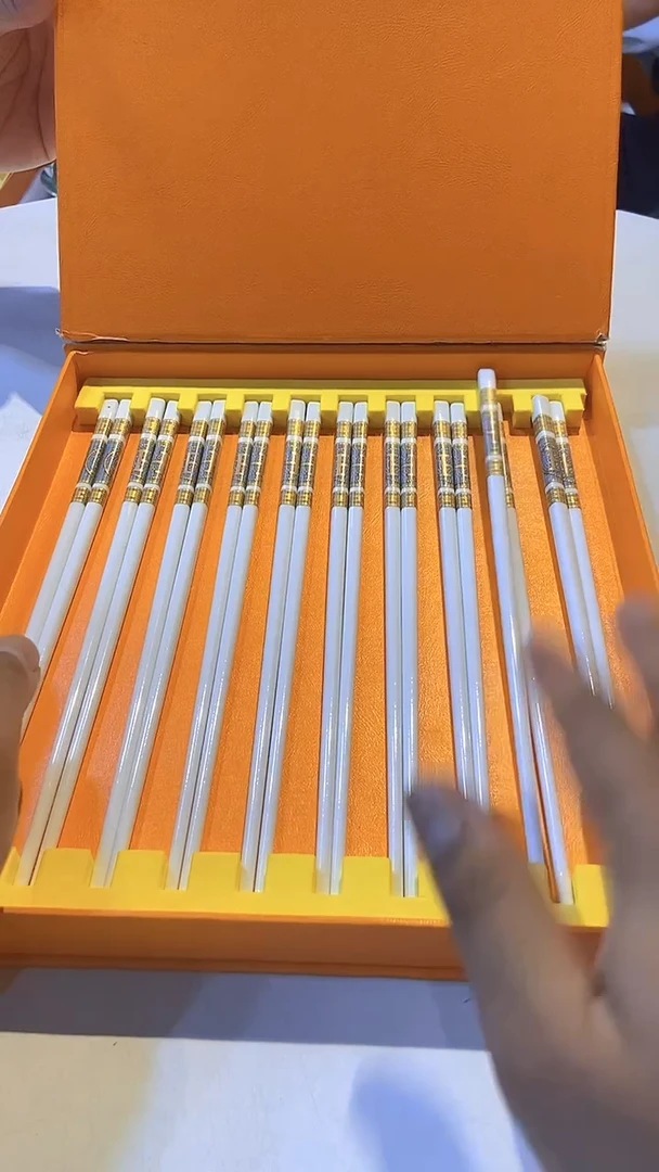 鸿辉家品牌瓷器，京东包邮！