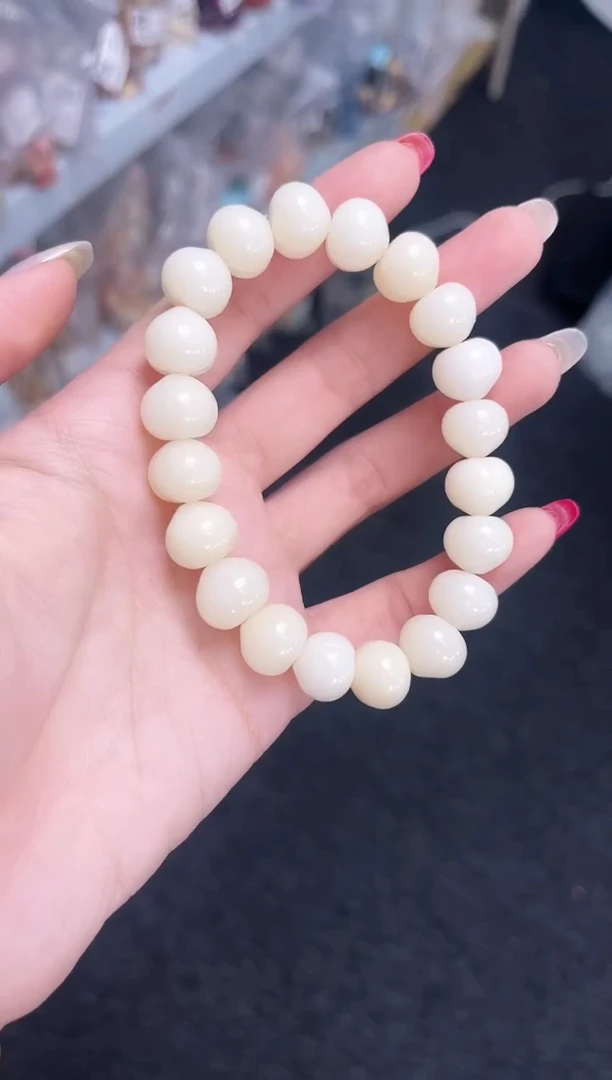 吊坠菩提根/象牙果绵润酥12-13mm菩提根白色屁桃单圈@@CS021-2741