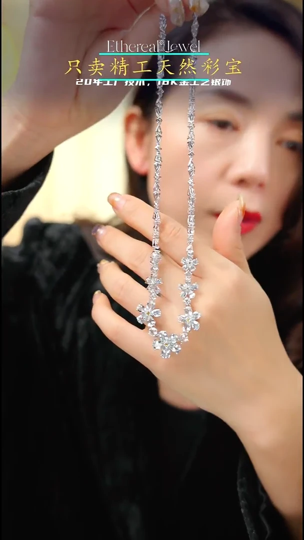 银S925镶嵌颈饰海蓝宝石丰*?花朵套链