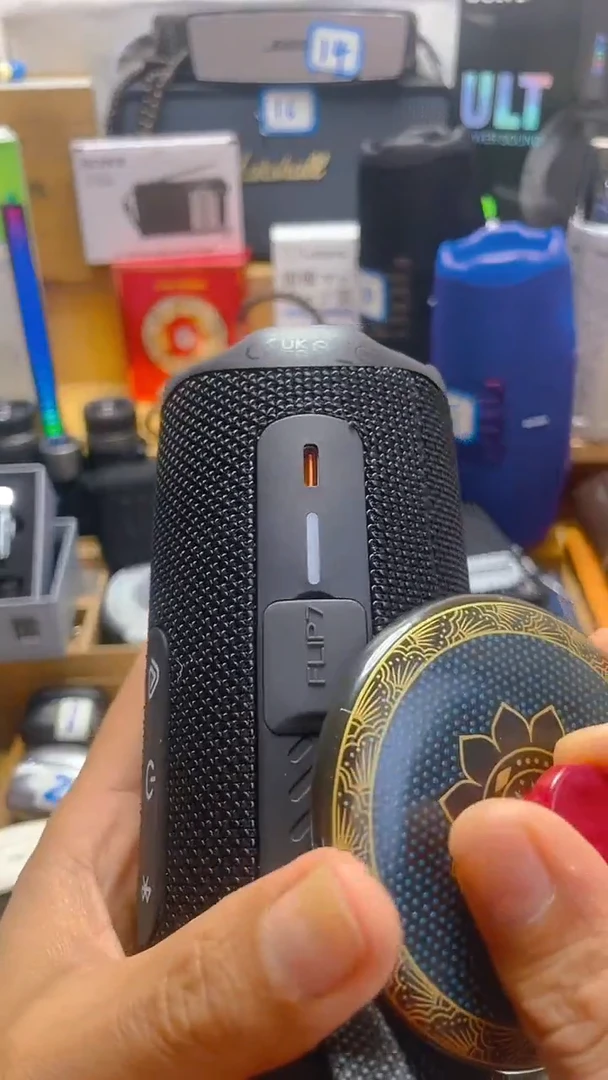 瓷片闪购商品 如图所示
