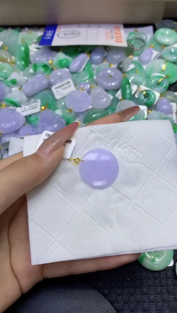 颈饰18K金镶嵌翡翠天然缅甸A货翡翠