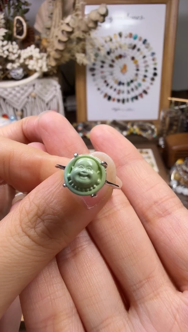 水晶摆件未镶嵌戒指