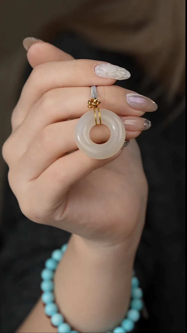 【闪购商品】和田玉吊坠18K金镶嵌W06（多样性发一件）