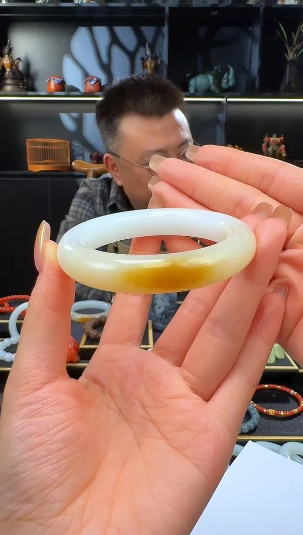 颈饰未镶嵌和田玉心*糖白62mm
