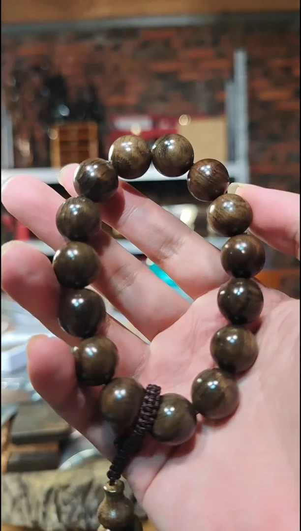 金丝楠1.5阴沉绿满花单圈