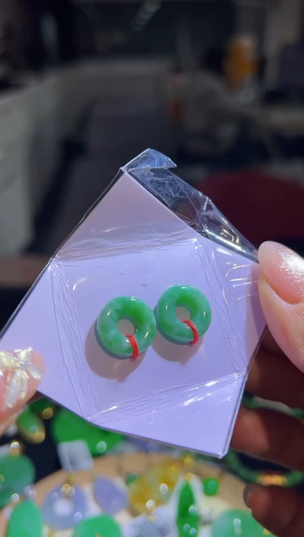 【闪购商品】翡翠耳饰未镶嵌Q缅料A货翡翠/支持复检/一件