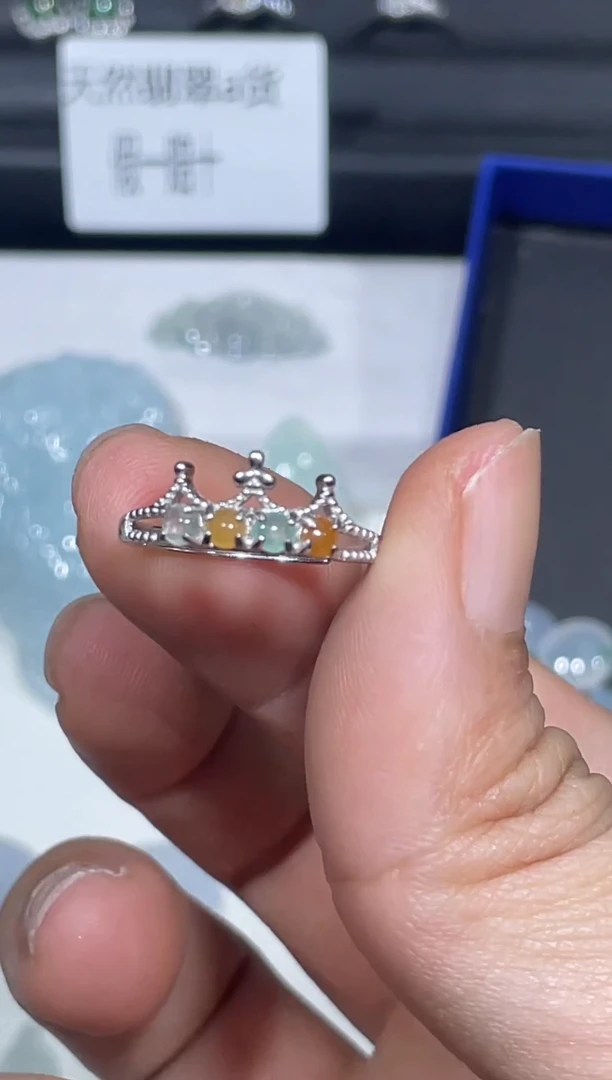 颈饰未镶嵌翡翠天然翡翠A货