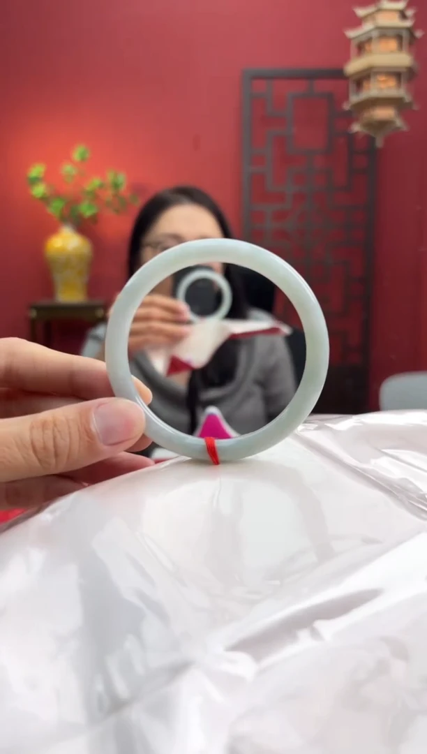 未镶嵌手镯（圆镯）翡翠翡翠手镯13