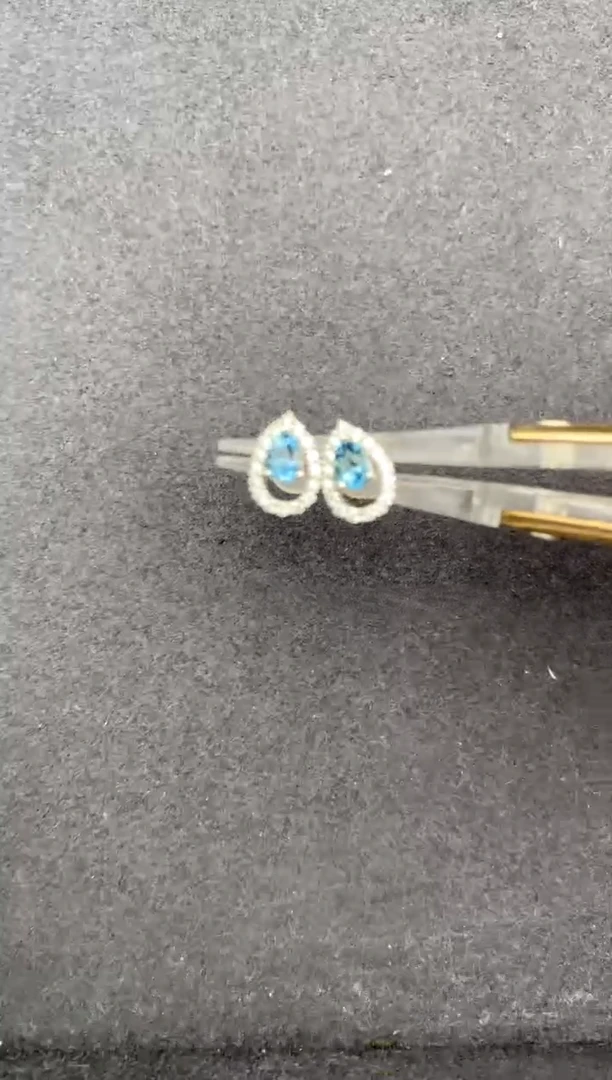 18K金镶嵌耳钉海蓝宝石0.35ct海蓝宝  GH  定制