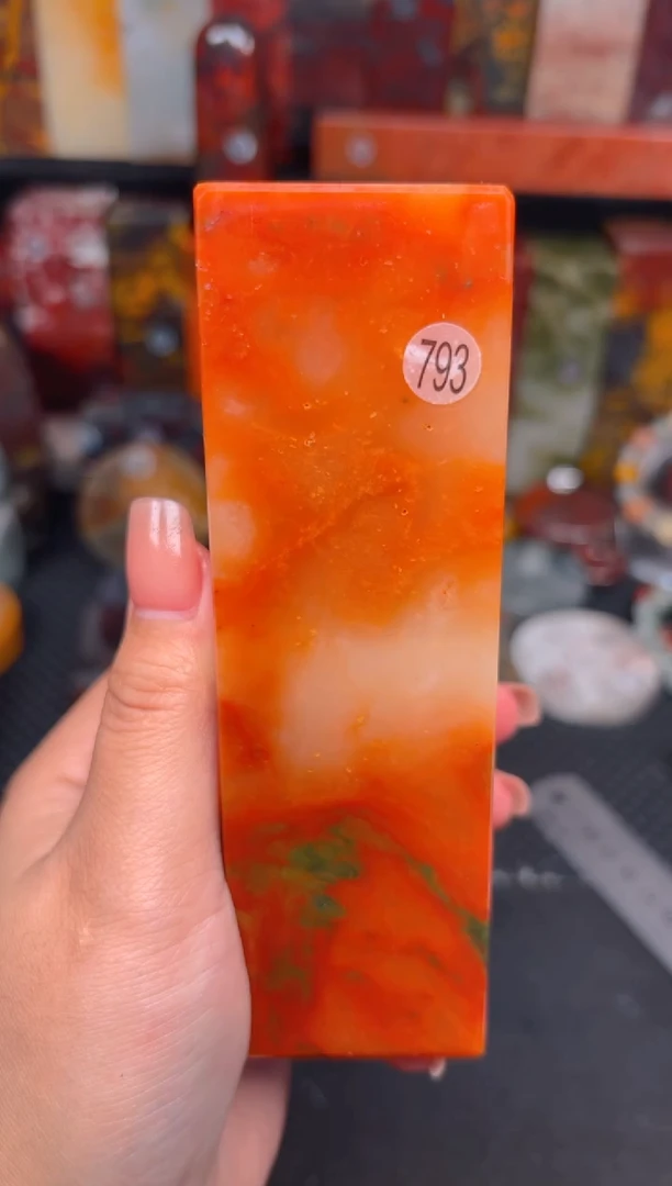 玉 桂林鸡血玉印章摆件793
