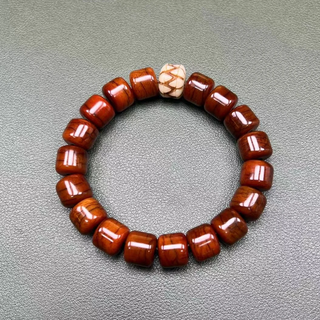 藏式高端骨制吞噬手串