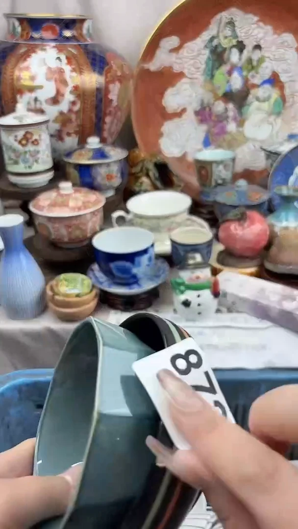 瓷器啷**啷漂亮的瓷器，默认微瑕，感谢支持