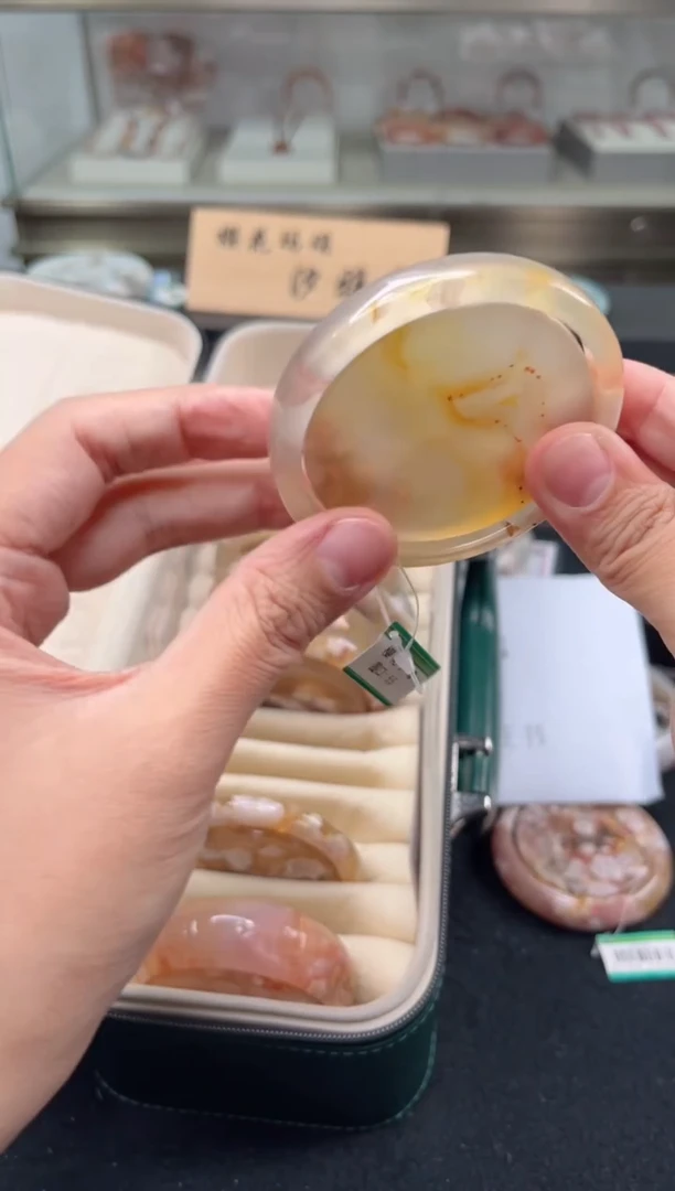 未镶嵌手镯石英质玉蜘**️圈口（赠品镯心）