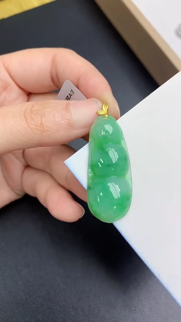 颈饰18K金镶嵌翡翠天然缅甸A货百元以上9元证书费自理