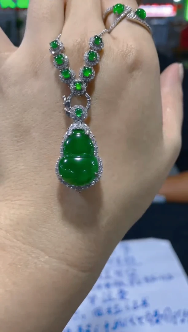 定制翡翠未镶嵌天然A货翡翠（多样性发货拍一件发件）