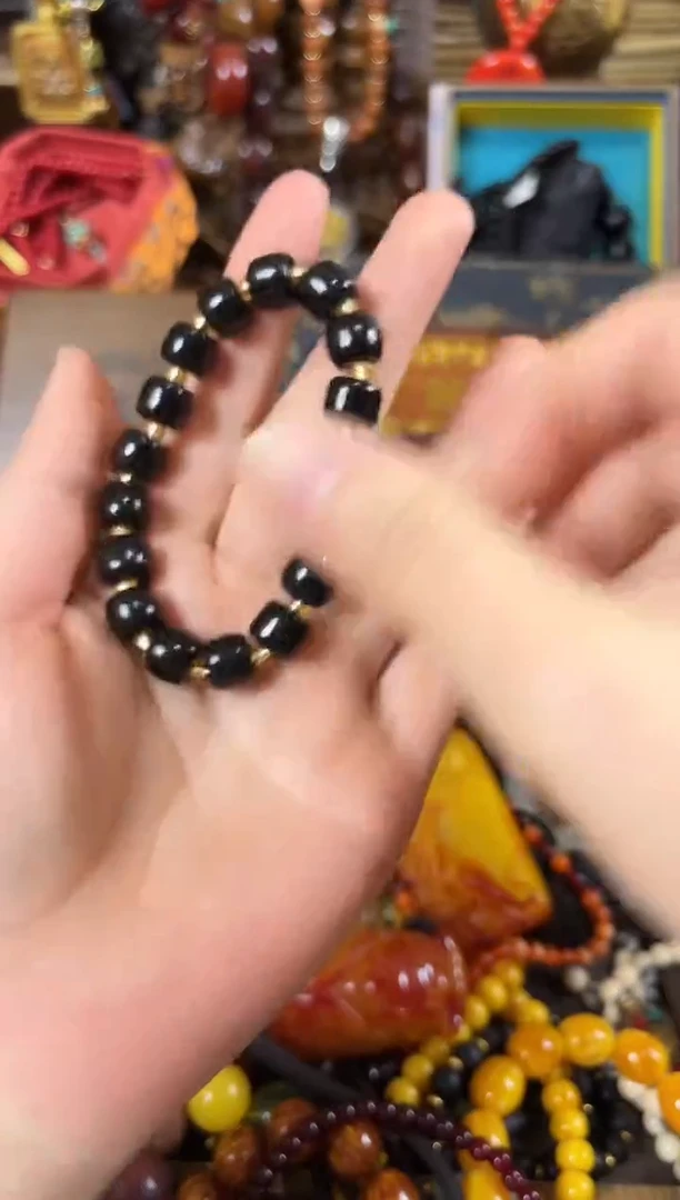 和田玉未镶嵌颈饰..................