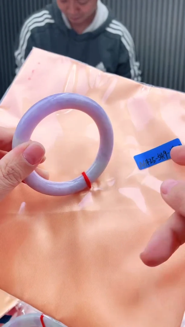 未镶嵌手镯翡翠54+