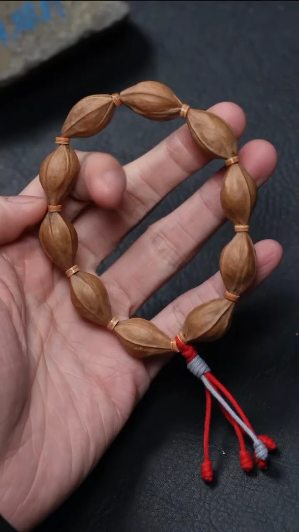 【闪购商品】橄榄核吊坠橄榄核