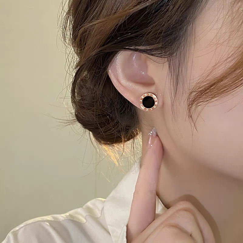 钛钢亚克力耳饰 罗马数字圆形耳钉韩版耳饰时尚气质