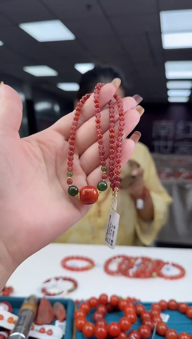 未镶嵌珠串南红玛瑙多样发其一/4/9629900188