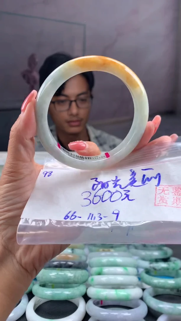未镶嵌手镯翡翠阳**丽翡翠手镯 下单联系小耳机#98