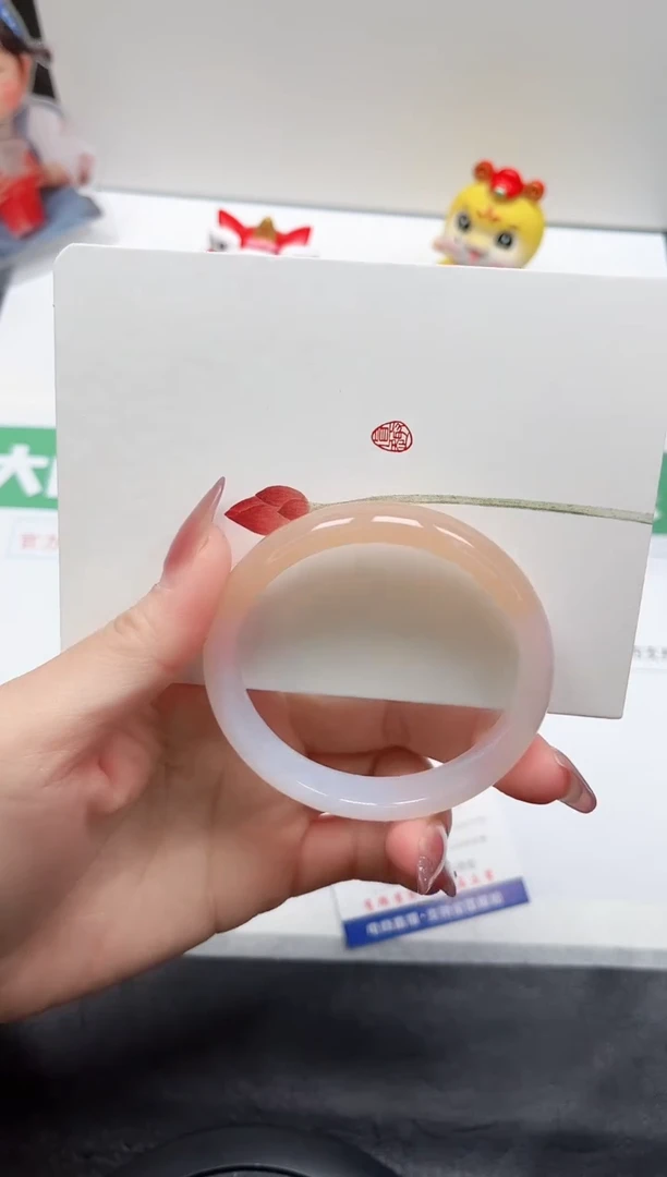 【闪购商品】石英质玉手镯未镶嵌29-54.6