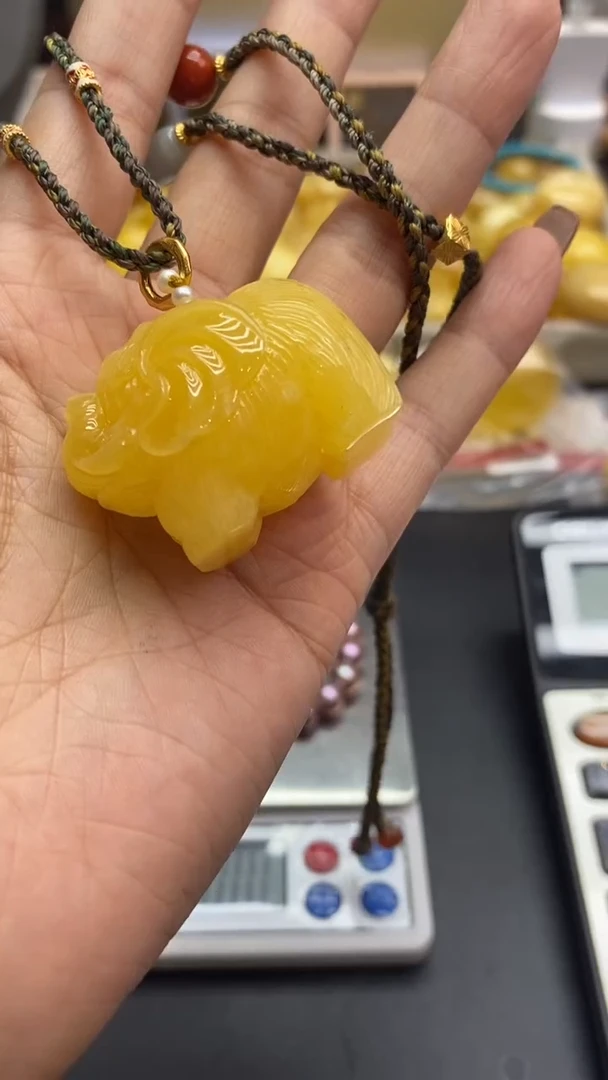 琥珀未镶嵌珠宝奇石337