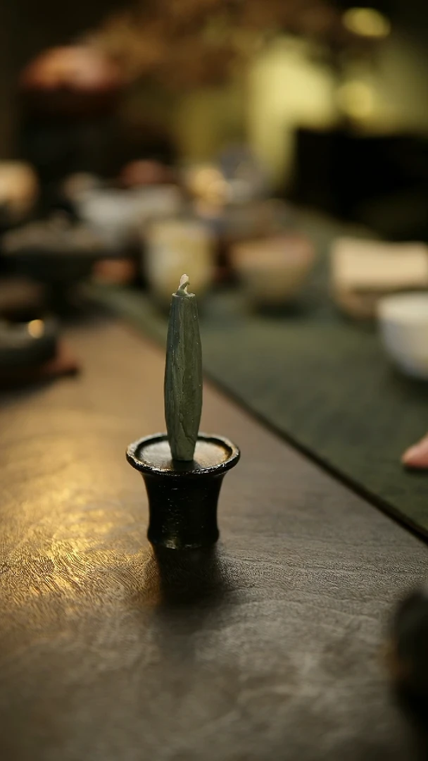 阿眠       一延手作陶泥黑釉烛台