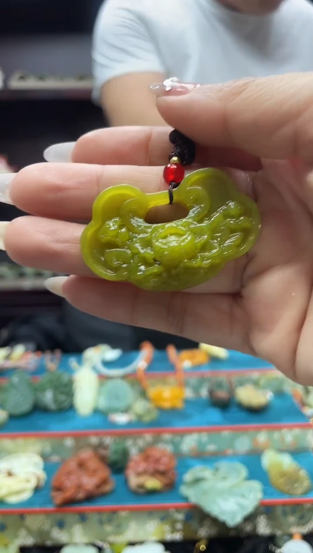 未镶嵌岫玉吊坠多样性发*货拍一发一