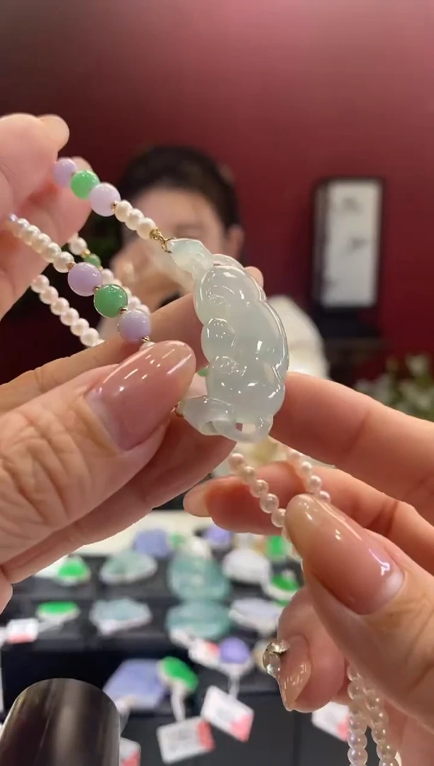 翡翠未镶嵌吊坠(不含链)项饰