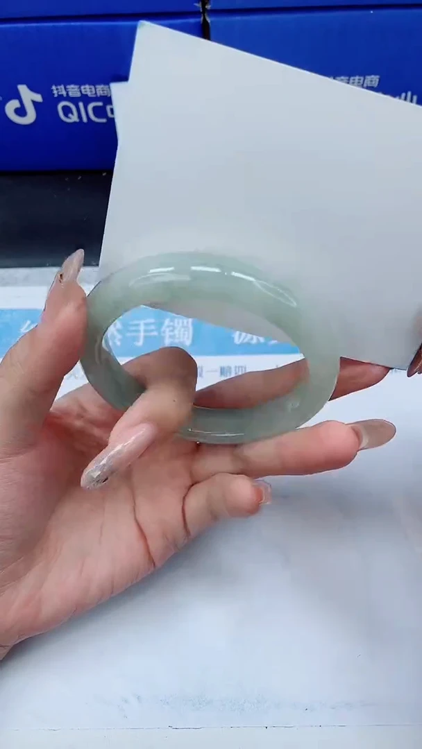 未镶嵌手镯石英质玉A189-62.5