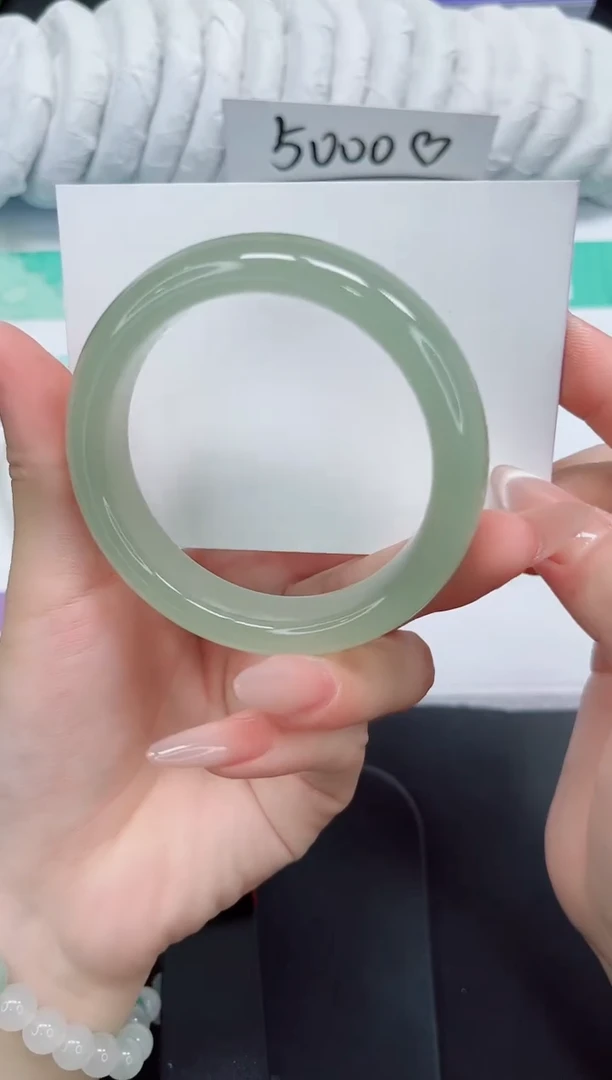 石英质玉手镯未镶嵌24-56.3