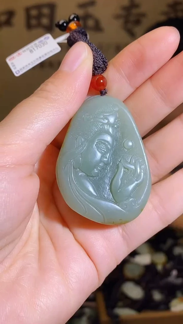 颈饰未镶嵌和田玉1