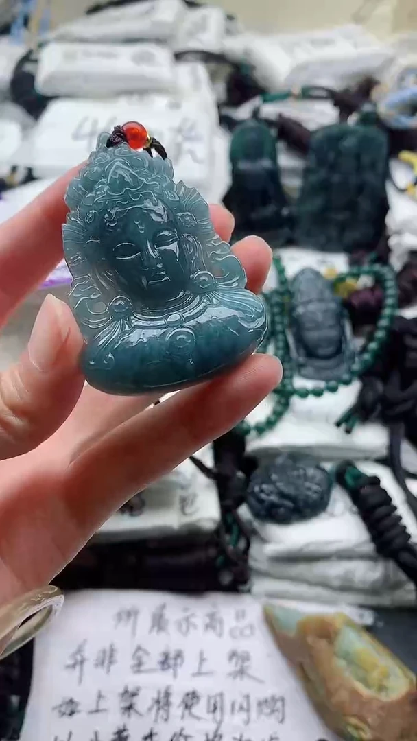 颈饰未镶嵌翡翠8
