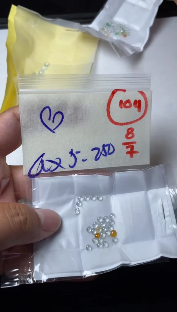 定制翡翠未镶嵌ᥫ*.缅甸天然翡翠A货104