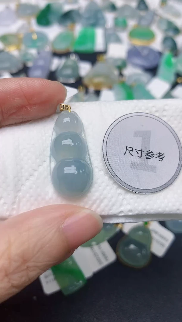 颈饰18K金镶嵌翡翠天然缅甸A货翡翠