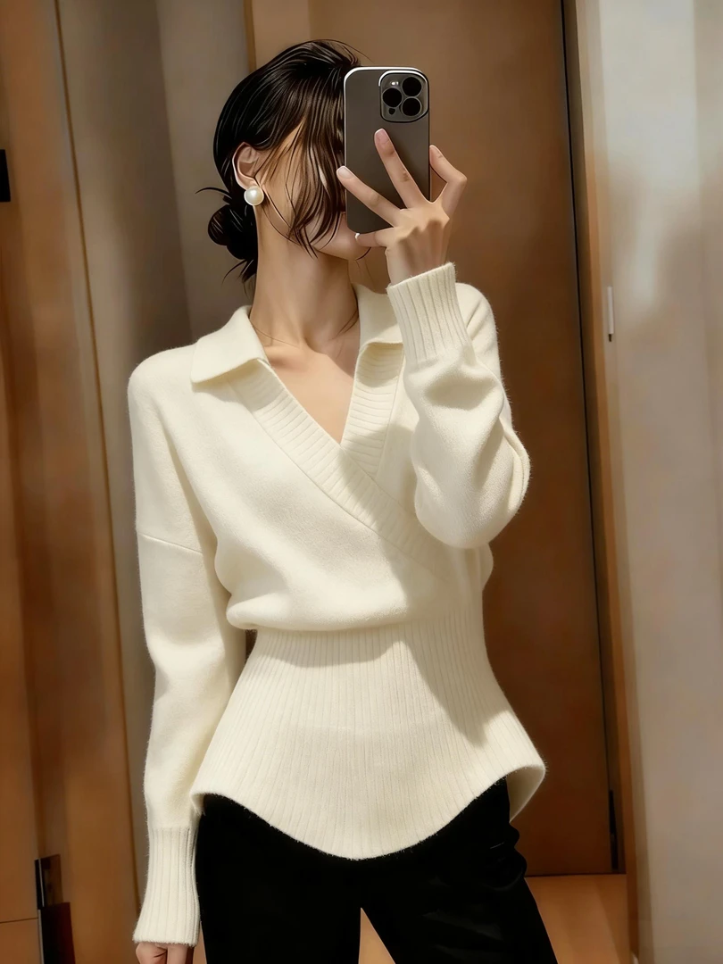 时尚轻熟风翻领长袖针织衫女秋冬新款高级感v领收腰显瘦打底毛衣