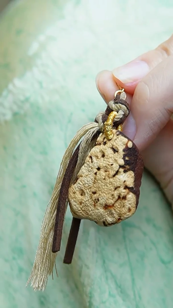 【闪购商品】琥珀裸石未镶嵌原石